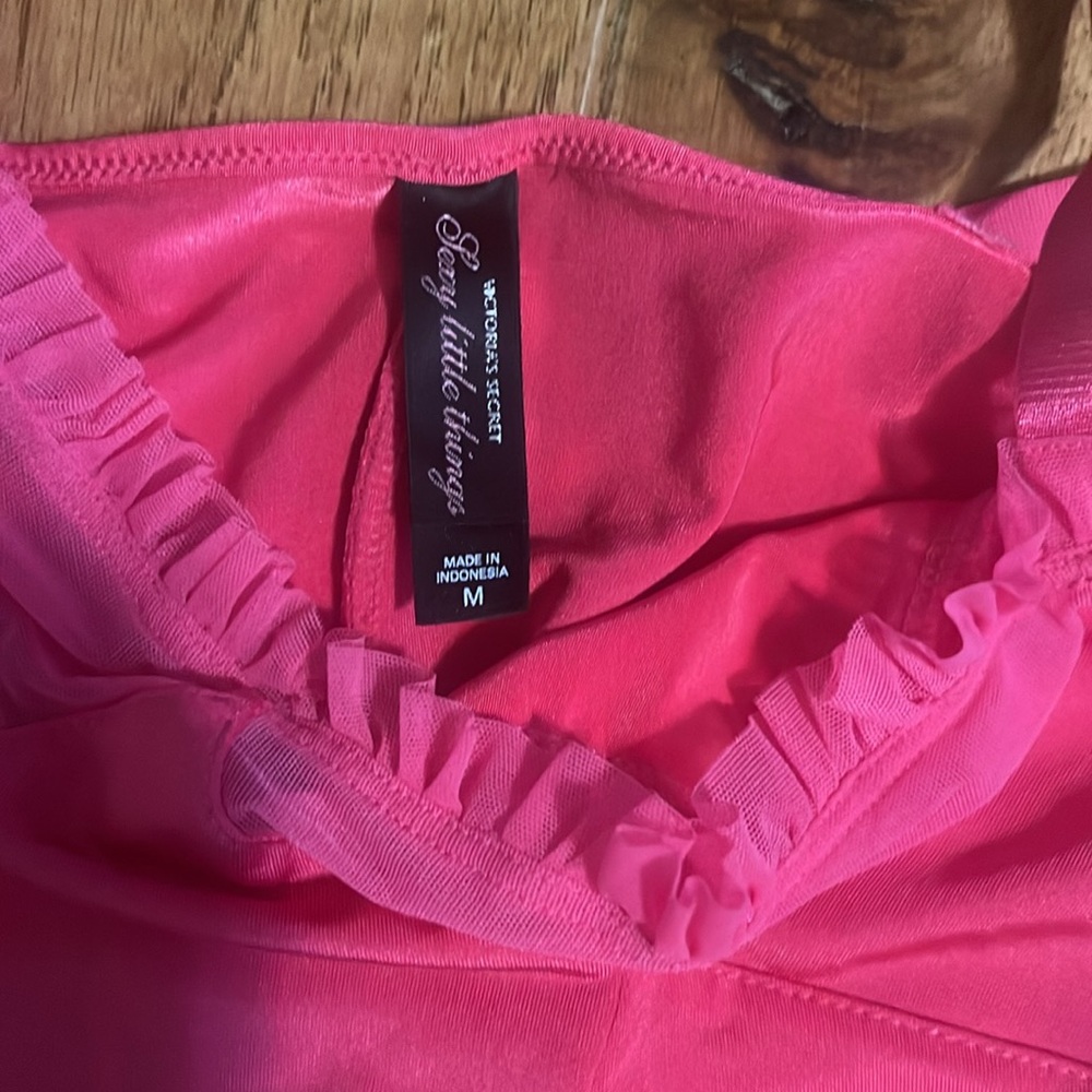 Pink nightie - Picture 2 of 2